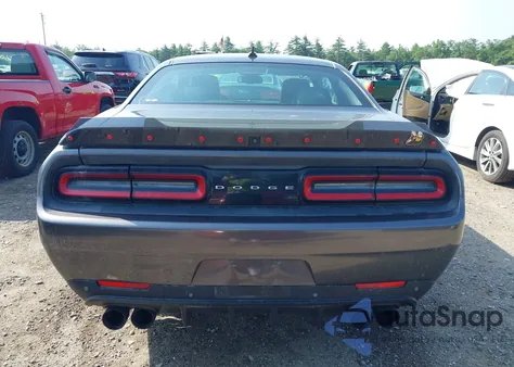 2015 Dodge Challenger R/T Scat Pack z USA, uszkodzony, nr VIN 2C3CDZFJXFH718427